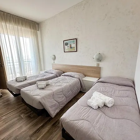 Re Leone Szálloda Rimini