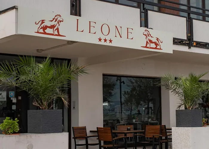 Re Leone Отель Римини