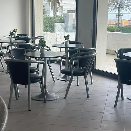Re Leone Hotel