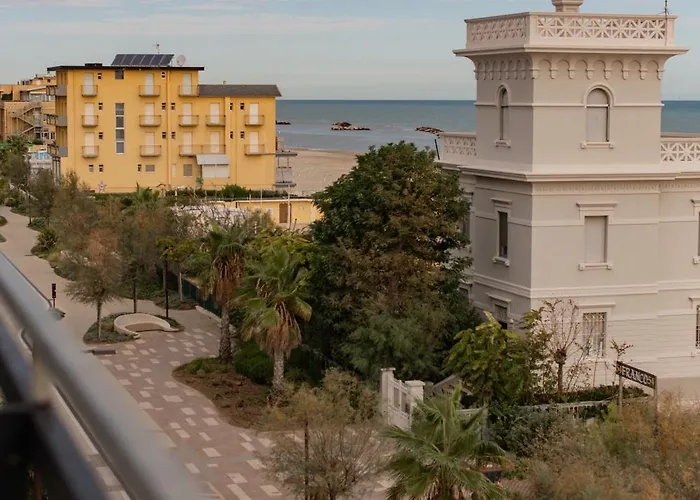 Ξενοδοχείο Re Leone 3*